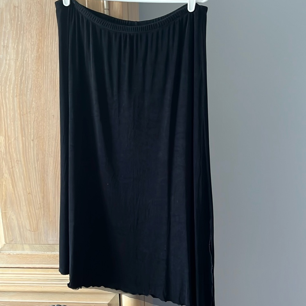 Chico Traveler's Black Wrinkle Free Skirt in Size 3 (X-Large) with side slit